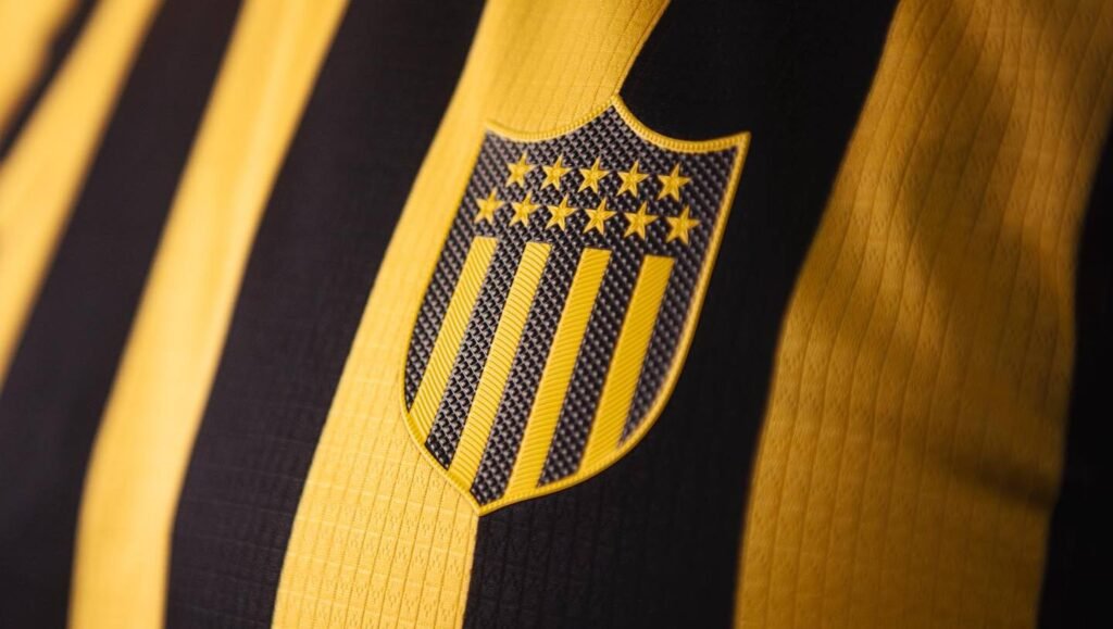 Camisa-Penarol-1.jpg