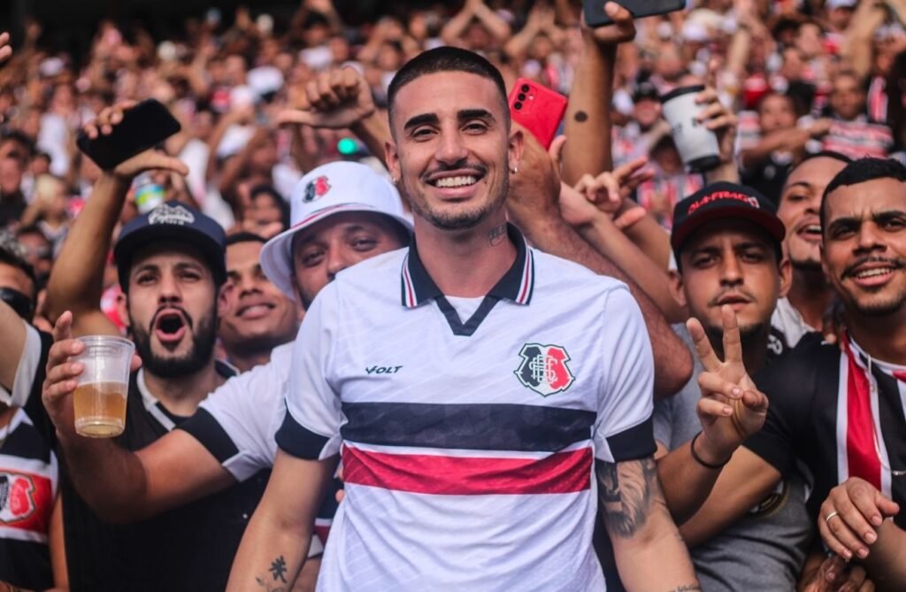 Thiago-Galhardo-Santa-Cruz.jpg