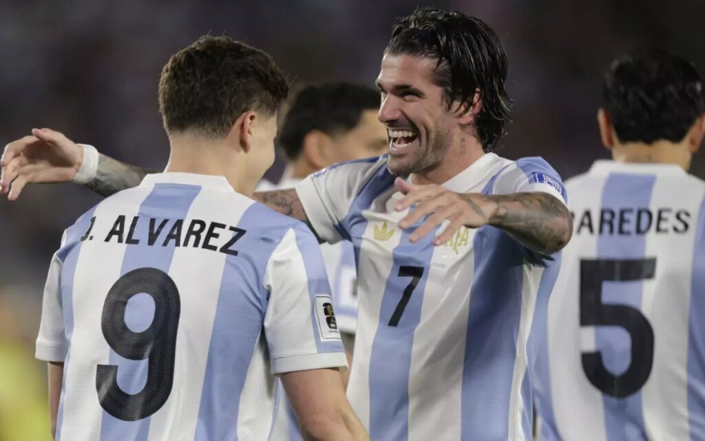 argentina-comemoraca-gol-x-brasil.jpg
