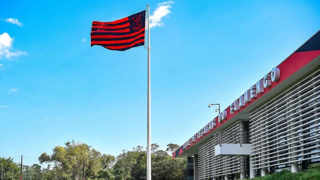 flamengo-ninho-do-urubu.jpg