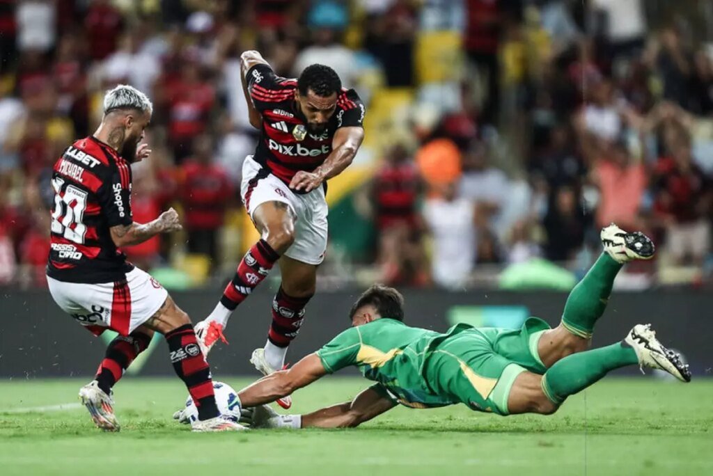 juninho-michael-rochet-flamengo-internacional.jpg