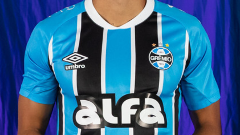 portaldogremista.com_.br-gremio-fez-a-7a-melhor-contratacao-do-brasileirao-2025-camisa-gremio-2025-la.png