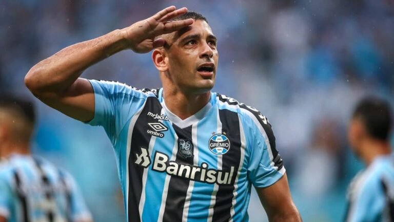portaldogremista.com_.br-top-3-jogadores-de-boa-passagem-por-gremio-x-vasco-gremio-x-vasco-diego-souz.jpeg