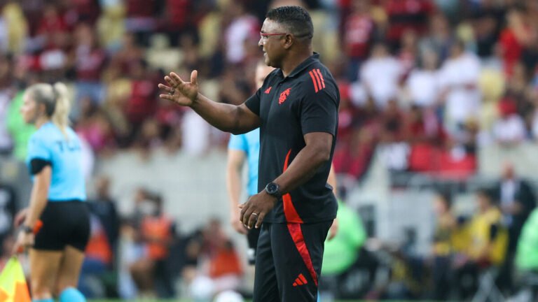1743587907_Roger-Machado-Flamengo.jpg