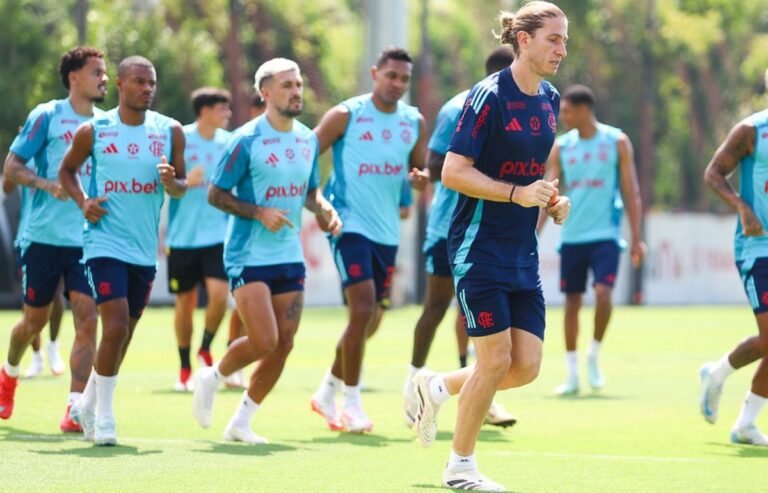 1743854035_filipe-luis-treino-flamengo.jpg