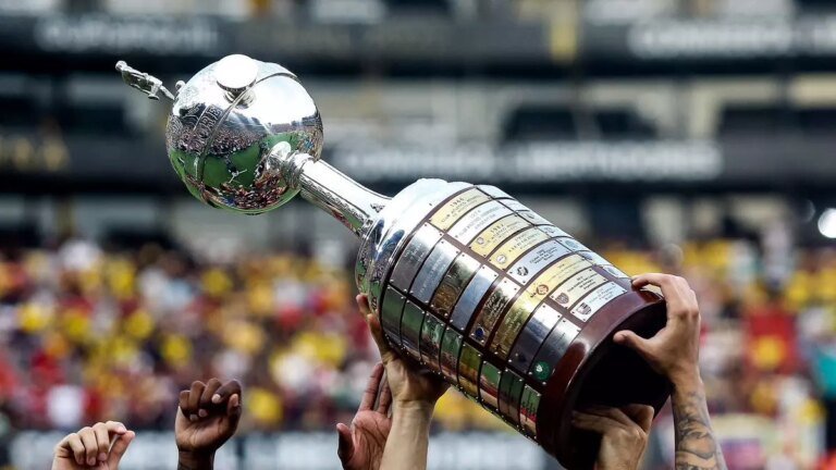 1744310602_trofeu-libertadores.jpg