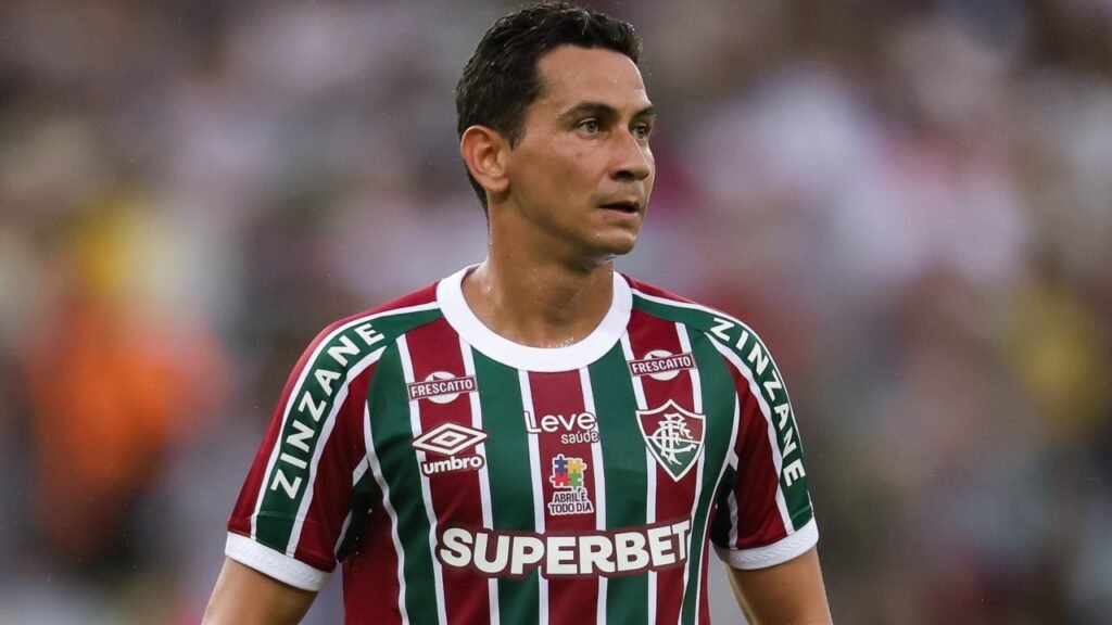 1744794961_Ganso-Fluminense-2025.jpg