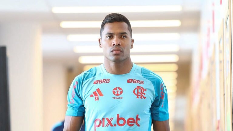1745593708_alex-sandro-flamengo.jpg