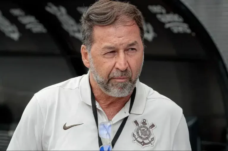 Augusto-Melo-Corinthians-e1725988743220.webp.webp