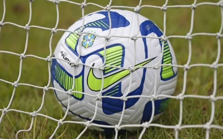 Bola-do-Brasileirao-aspect-ratio-512-320-1.webp.webp