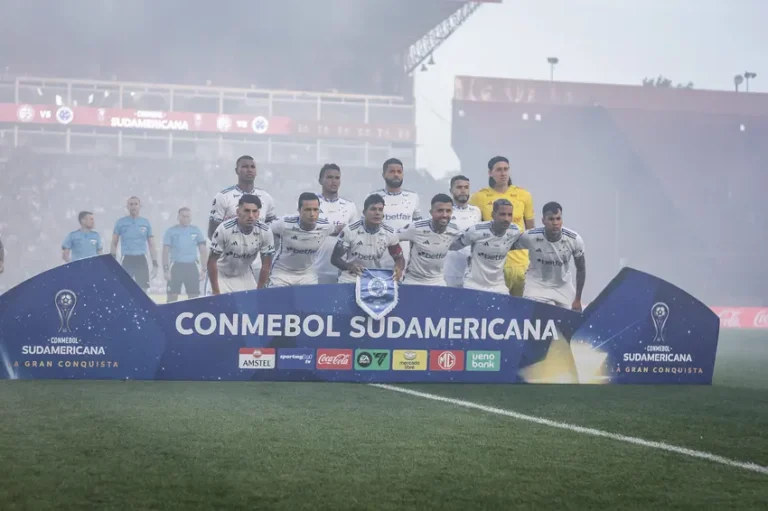 Cruzeiro-na-semifinal-da-Copa-Sul-Americana-1920x1280-1.webp.webp