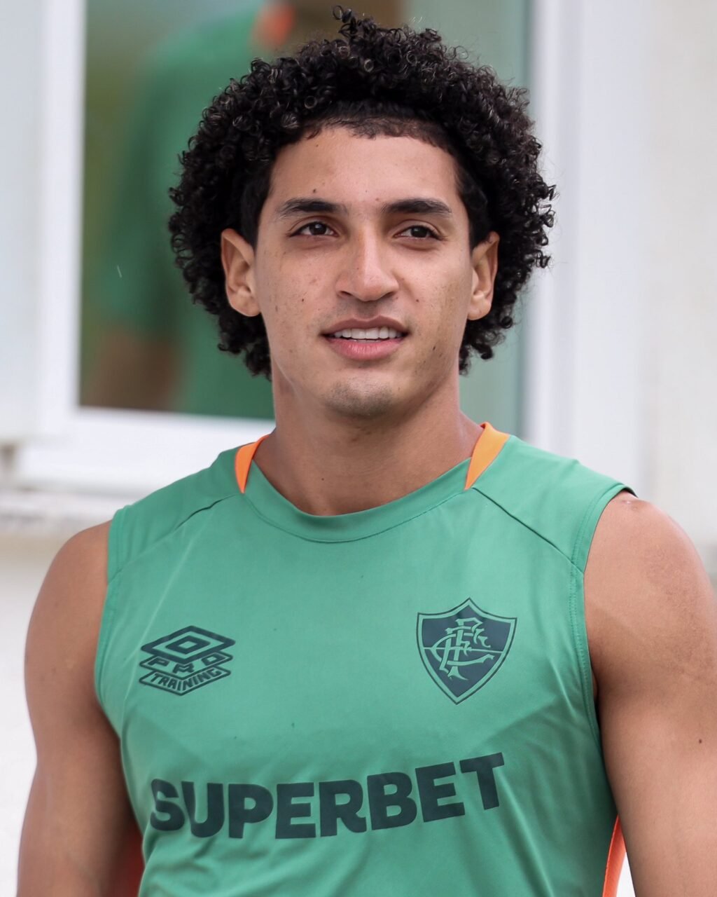 GpZ6wA4X0AELHiy.jpg