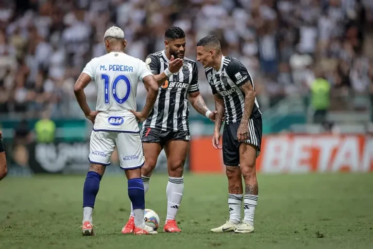 Hulk-Arana-Atletico-Cruzeiro-Matheus-Pereira.webp.webp