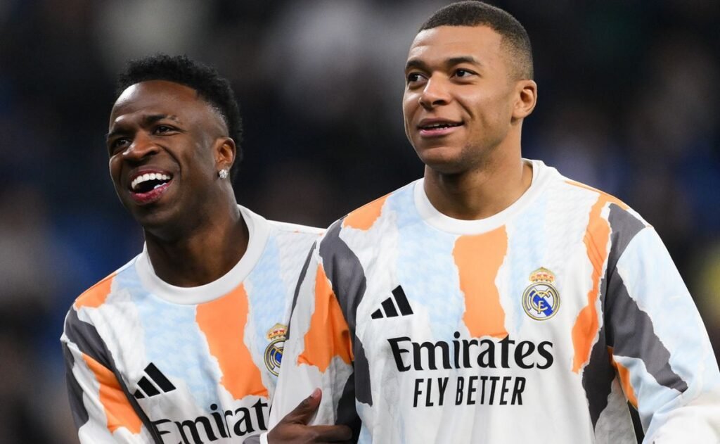 Kylian Mbappe coloca o recorde diretamente sobre as críticas da dupla do Real Madrid com Vinicius Junior