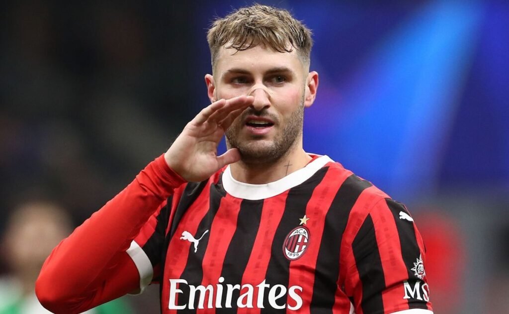 Santiago Gimenez levanta preocupações no AC Milan após sofrer ferimentos a 25 minutos no jogo da Fiorentina