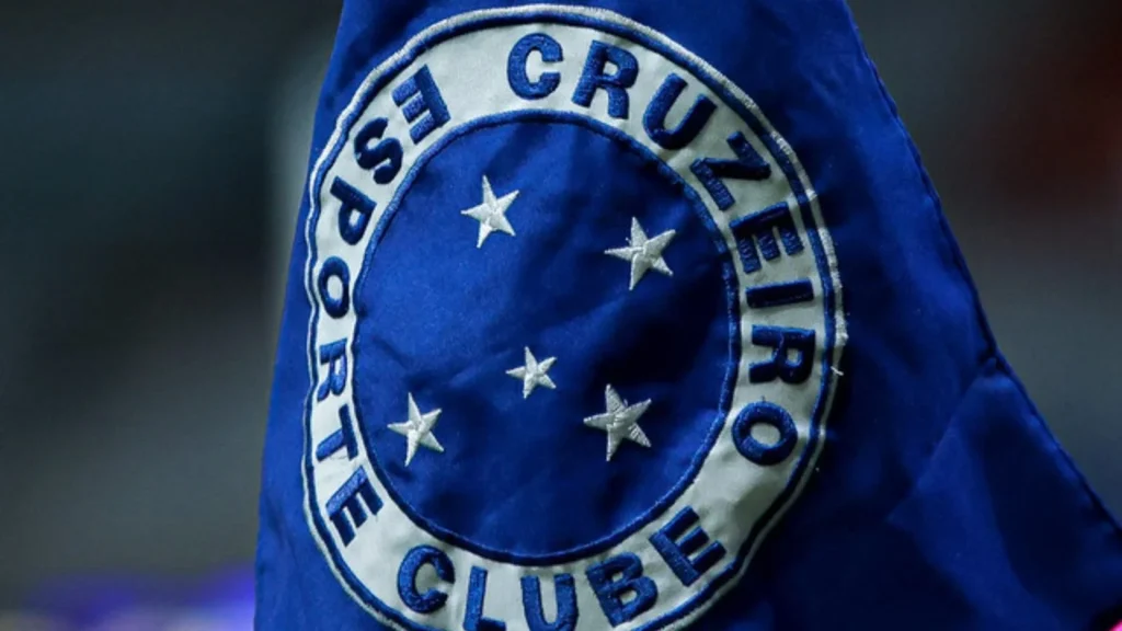 cruzeiro-bandeira-foto-gustavo-aleixo-cruzeiro-1536x864-1.webp.webp