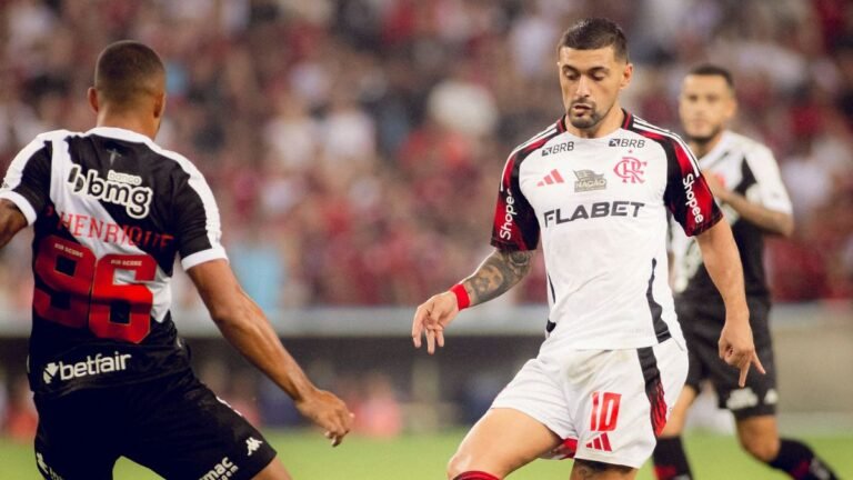 flamengo-arrascaeta-vasco.jpg
