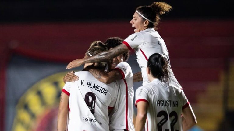 flamengo-futebol-feminino.jpg