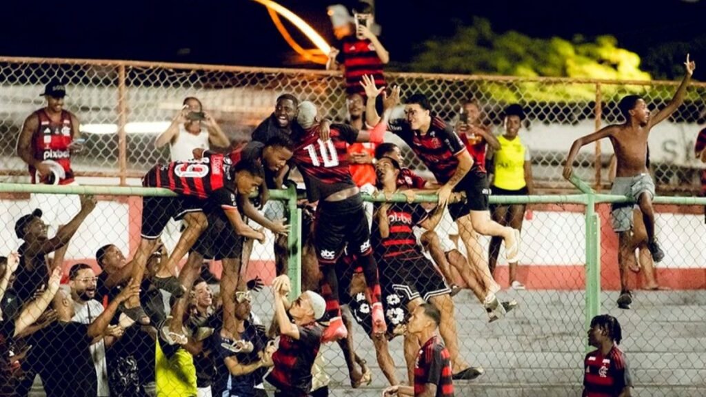lorran-flamengo-fluminense.jpg