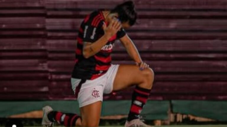 monalisa-flamengo-feminino.jpg
