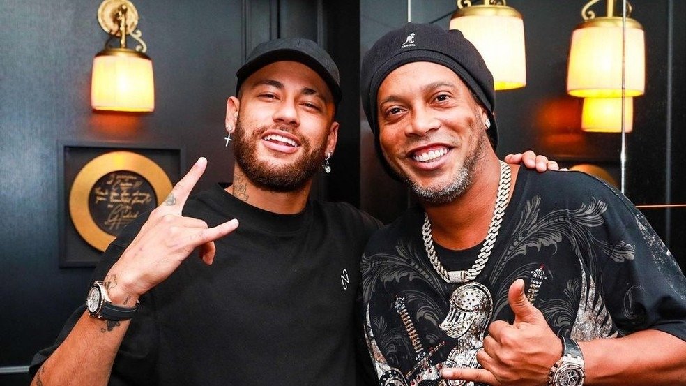 neymar_jr_e_ronaldinho.jpeg
