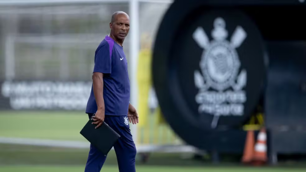 orlando-ribeiro-tecnico-corinthians.png