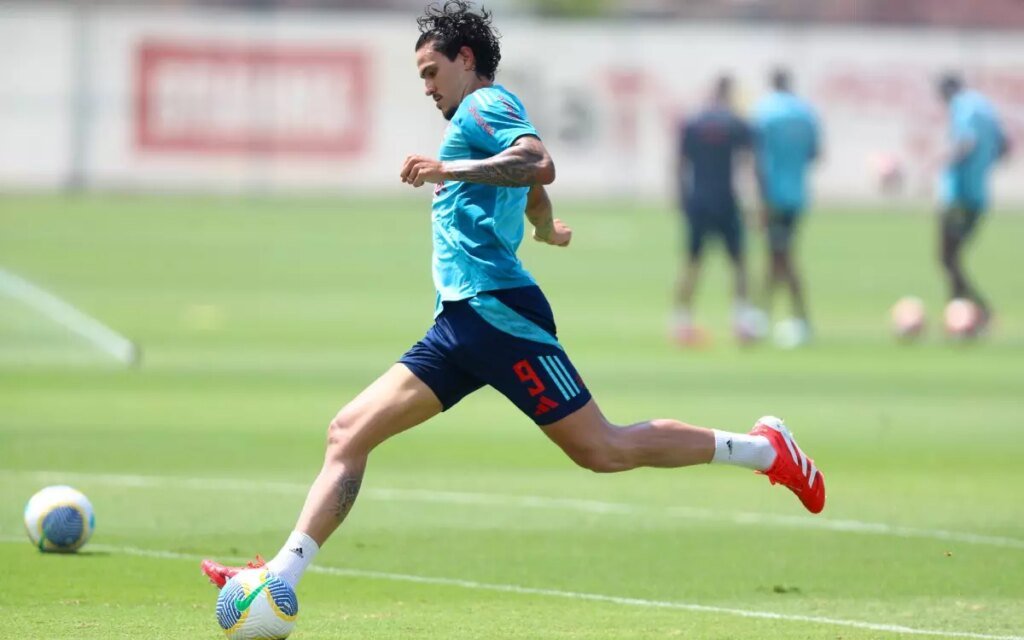 pedro-flamengo-treino-ct-ninho-do-urubu.jpg