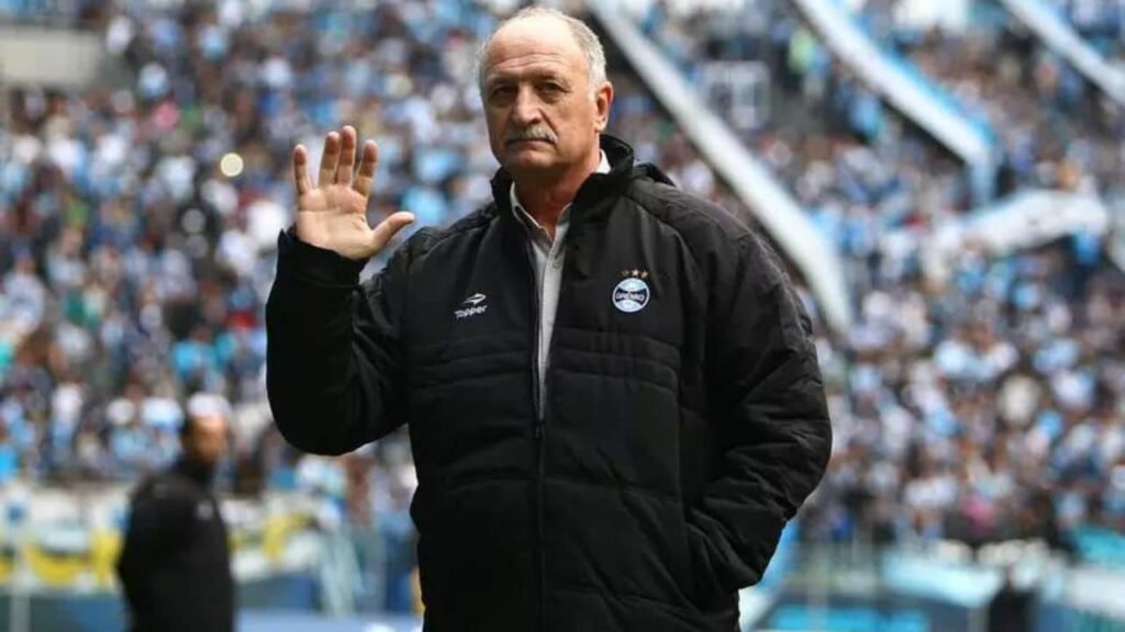 portaldogremista.com_.br-75-anos-de-felipao-relembre-a-trajetoria-do-idolo-no-comando-do-gremio-felip.jpeg