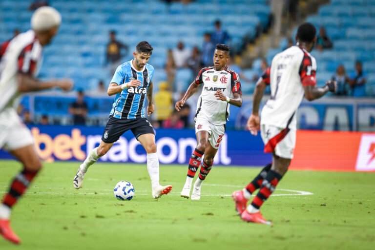 portaldogremista.com_.br-gremio-coleciona-mais-uma-derrota-no-brasileirao-com-atuacao-ruim-gremio-per.jpeg