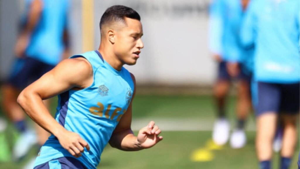 portaldogremista.com_.br-marlon-revela-da-onde-vem-o-seu-apego-pelo-gremio-meu-1o-jogo-marlon-treinan.jpeg
