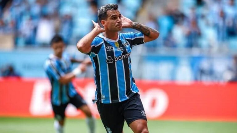 portaldogremista.com_.br-quinteros-pode-mudar-a-formacao-do-gremio-para-encarar-o-atletico-grau-crist.jpeg