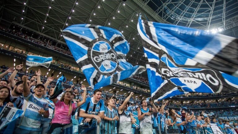 portaldogremista.com_.br-tecnico-pedido-pela-torcida-do-gremio-tem-acordo-para-voltar-ao-futebol-bras.jpeg